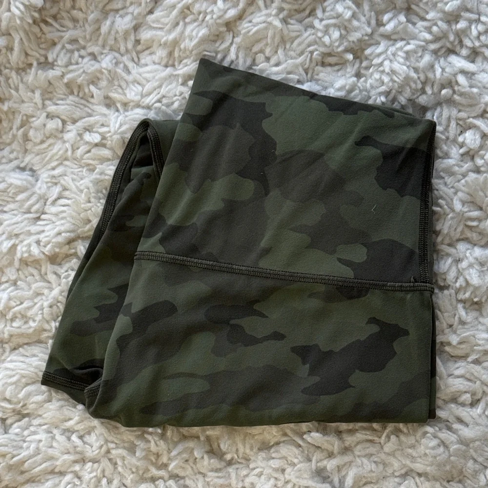lululemon athletica these crops